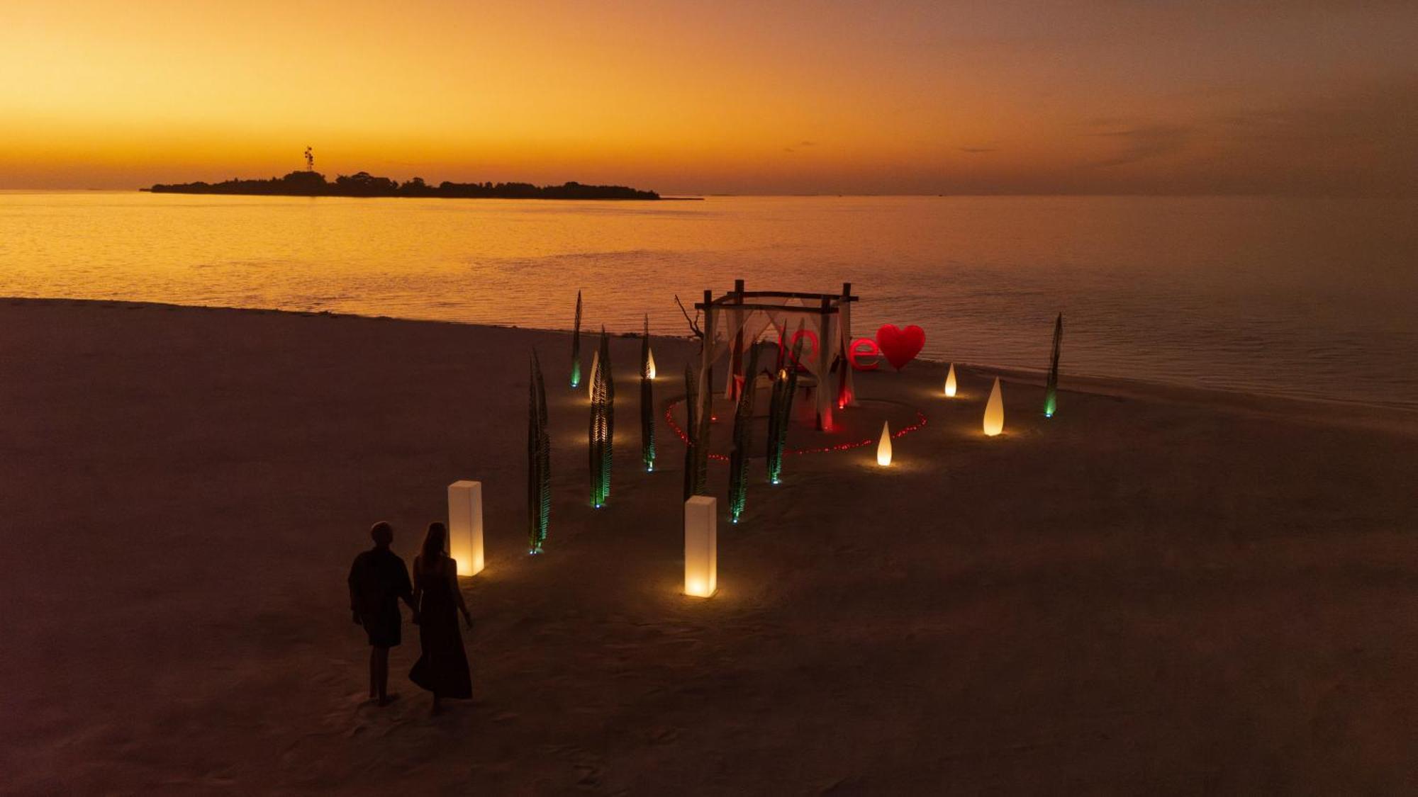 Cocoon Maldives Hotel Kurendhoo Eksteriør billede